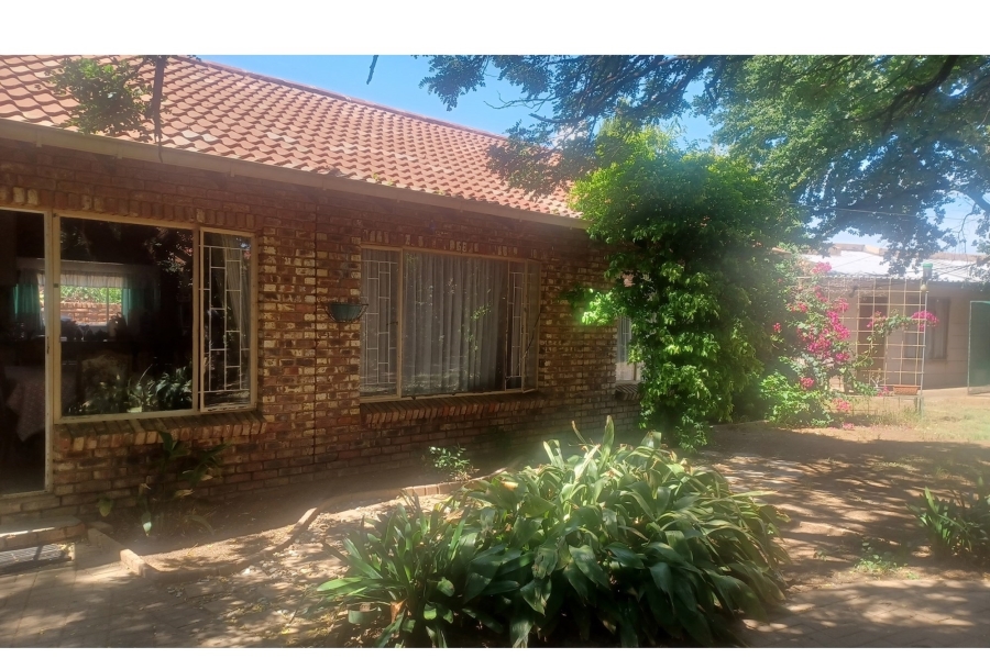 2 Bedroom Property for Sale in Riebeeckstad Free State